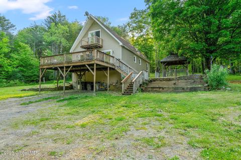 151 Jay Herrington Rd, Buskirk, NY 12028