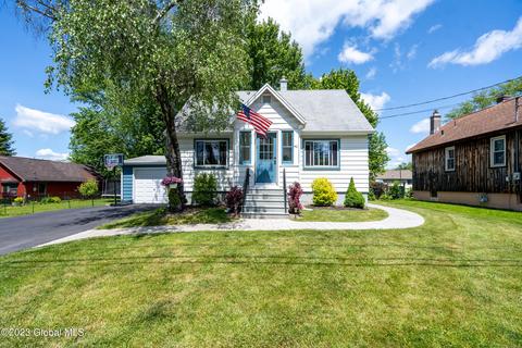 40 New Jersey Ave, Rensselaer, NY 12144
