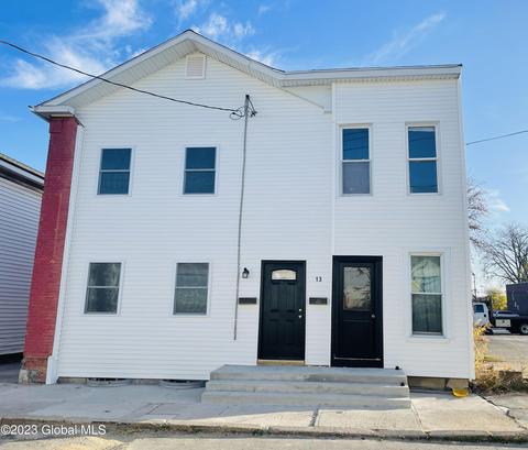 13 John St, Schenectady, NY 12305