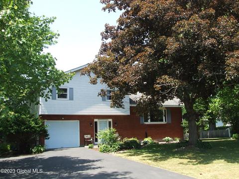 5 Vista Dr, Schenectady, NY 12302