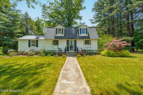 2314 Algonquin Rd, Schenectady, NY 12309