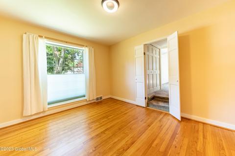 2314 Algonquin Rd, Schenectady, NY 12309 photo 11