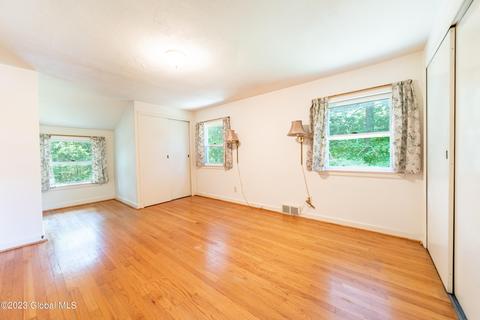 2314 Algonquin Rd, Schenectady, NY 12309 photo 12