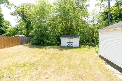 428 Chiswell Rd, Schenectady, NY 12304 photo 32