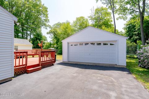 428 Chiswell Rd, Schenectady, NY 12304 photo 33