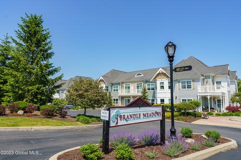 501 Kelly Cir, Altamont, NY 12009