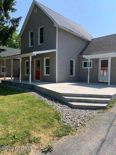 34 Overlook Dr, Ticonderoga, NY 12883