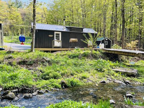 168 Middle Rd, Austerlitz, NY 12017