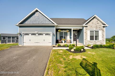 116 Jackie Ct, Amsterdam, NY 12010