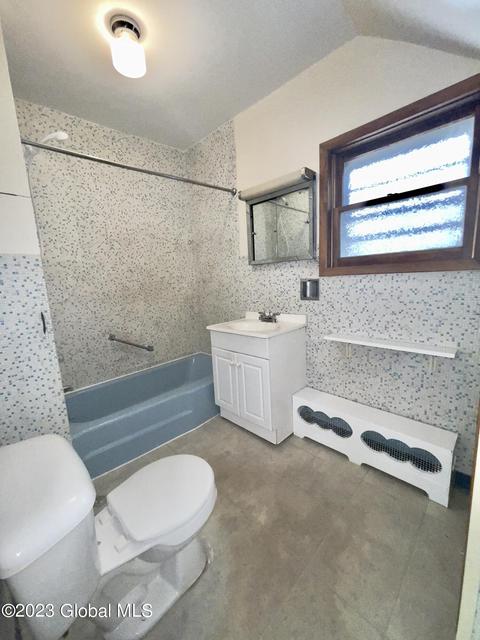 1067 Davis Ter, Schenectady, NY 12303 photo 10