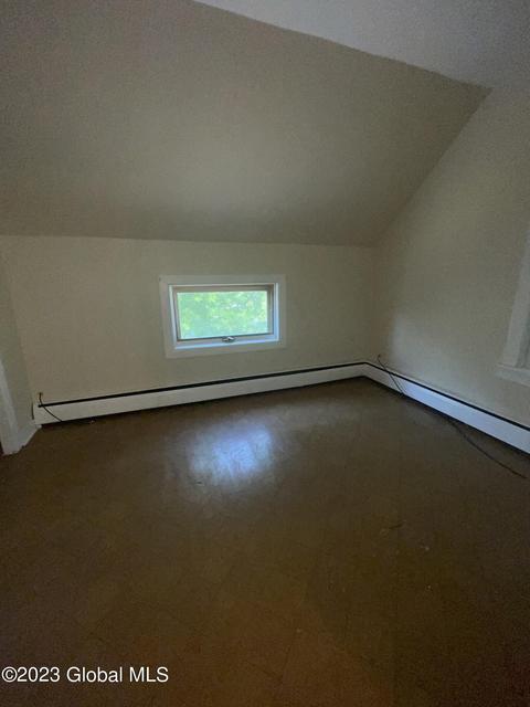 1067 Davis Ter, Schenectady, NY 12303 photo 18