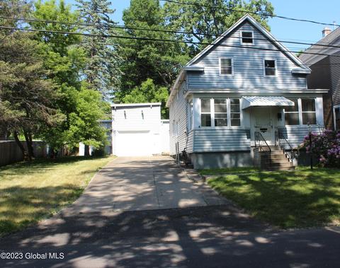 1067 Davis Ter, Schenectady, NY 12303