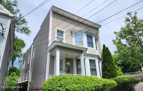 25 John St, Rensselaer, NY 12144