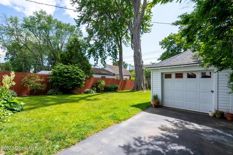 714 Decamp Ave, Schenectady, NY 12309 photo 42