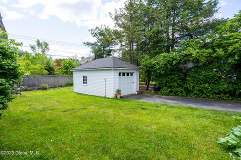 714 Decamp Ave, Schenectady, NY 12309 photo 40