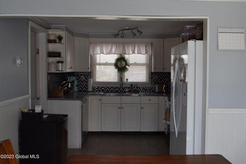 34 Hackett St, Selkirk, NY 12158 photo 16