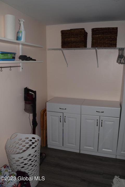 34 Hackett St, Selkirk, NY 12158 photo 7