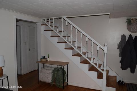 34 Hackett St, Selkirk, NY 12158 photo 5