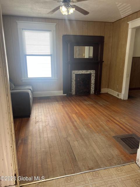 35 Willow Ave, Schenectady, NY 12304 photo 14