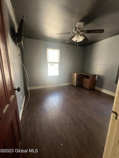 35 Willow Ave, Schenectady, NY 12304 photo 6