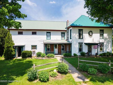 213 S Crosby Rd, Carlisle, NY 12031