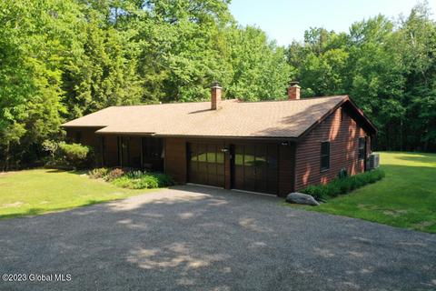 33 Quail Way, Stephentown, NY 12168