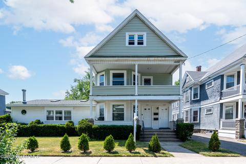 1017 Baker Ave, Schenectady, NY 12309