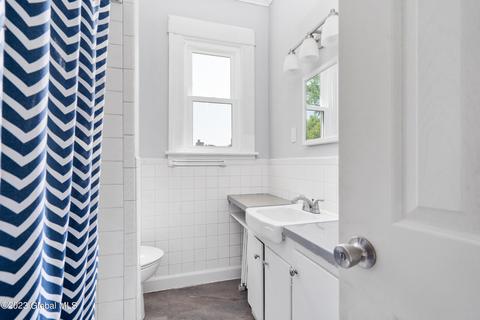 1017 Baker Ave, Schenectady, NY 12309 photo 44