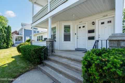 1017 Baker Ave, Schenectady, NY 12309 photo 4