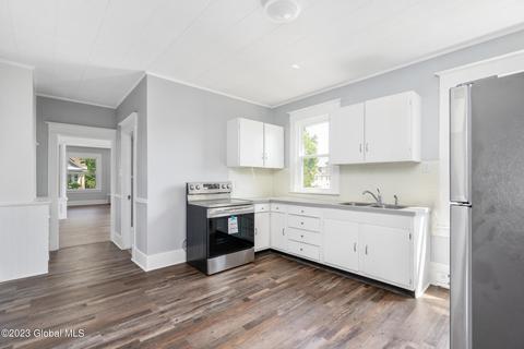 1017 Baker Ave, Schenectady, NY 12309 photo 39