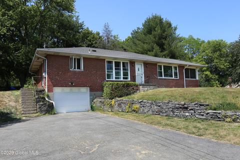 582 Route 143, Ravena, NY 12143