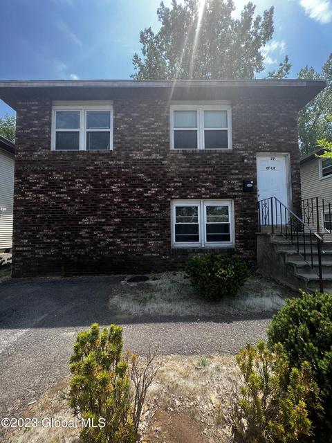 77 Brevator St, Albany, NY 12203