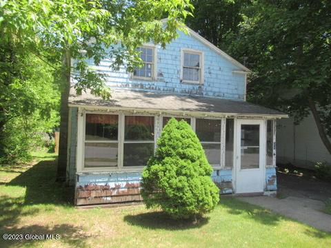34 Center St, Ballston Spa, NY 12020