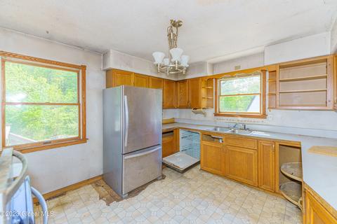 35 Gabriel Rd, Corinth, NY 12822 photo 11