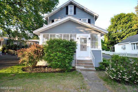 2 Braintree St, Albany, NY 12205