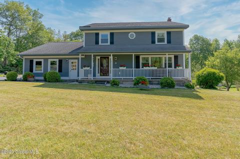5 Rolling Ridge Dr, East Greenbush, NY 12061