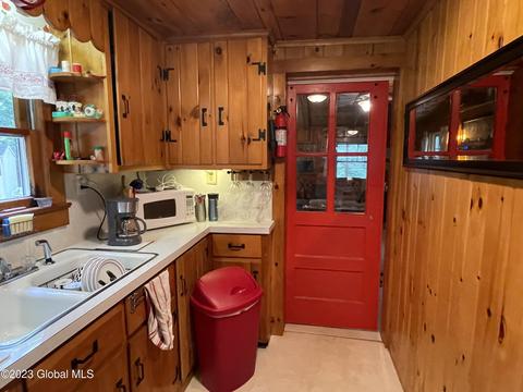 20 Bishop Dr, Corinth, NY 12822 photo 12