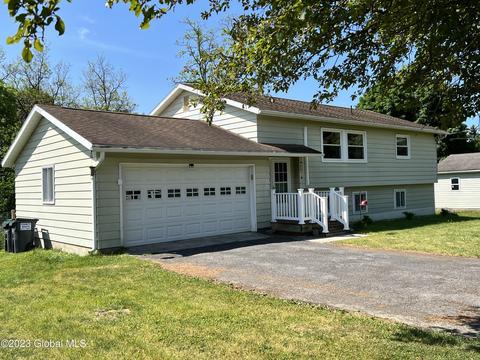 108 St Christopher Pl, Cobleskill, NY 12043 photo 2