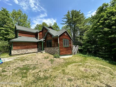 14 Apple Hill Rd, Bolton Landing, NY 12814
