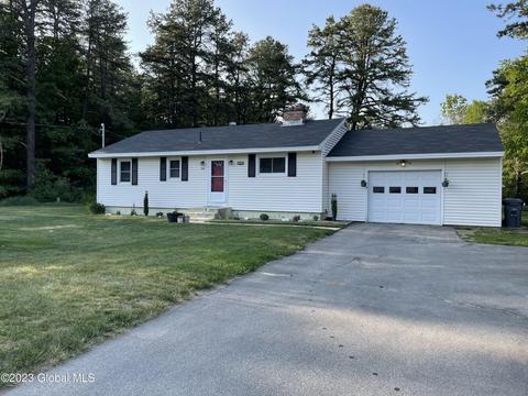 366 Luzerne Rd, Queensbury, NY 12804