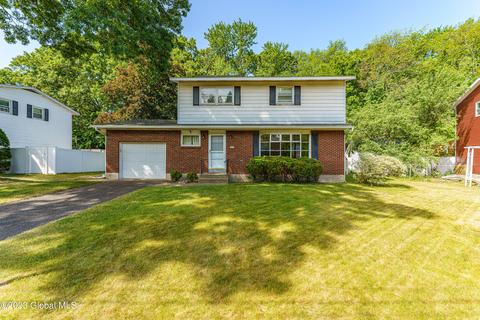 6 Farnam Pl, Albany, NY 12205