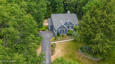 7 Kyer Farm Rd, Wilton, NY 12831
