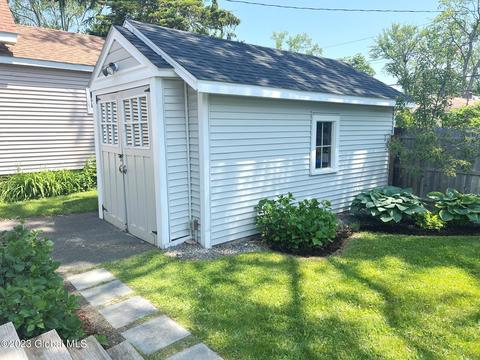 1222 Keyes Ave, Schenectady, NY 12309 photo 6