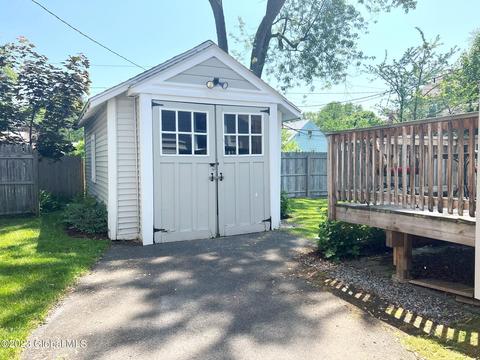 1222 Keyes Ave, Schenectady, NY 12309 photo 5