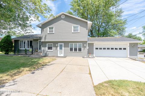 13 Howland Ave, Mechanicville, NY 12118