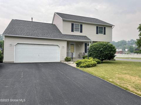 1 Shamrock Cir, Latham, NY 12110