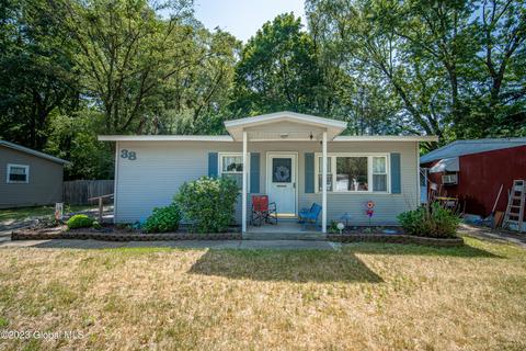 38 Sherwood Dr, Latham, NY 12110