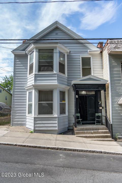 1218 Sausse Ave, Troy, NY 12180