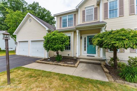 9 Meadow Run, Clifton Park, NY 12065
