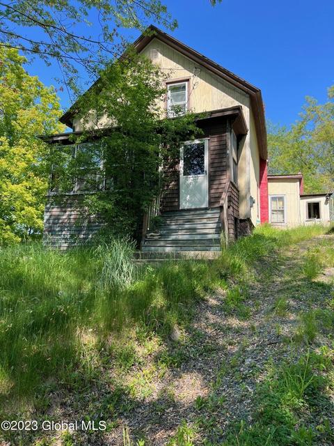 4 Benjamin St # -6, Whitehall, NY 12887
